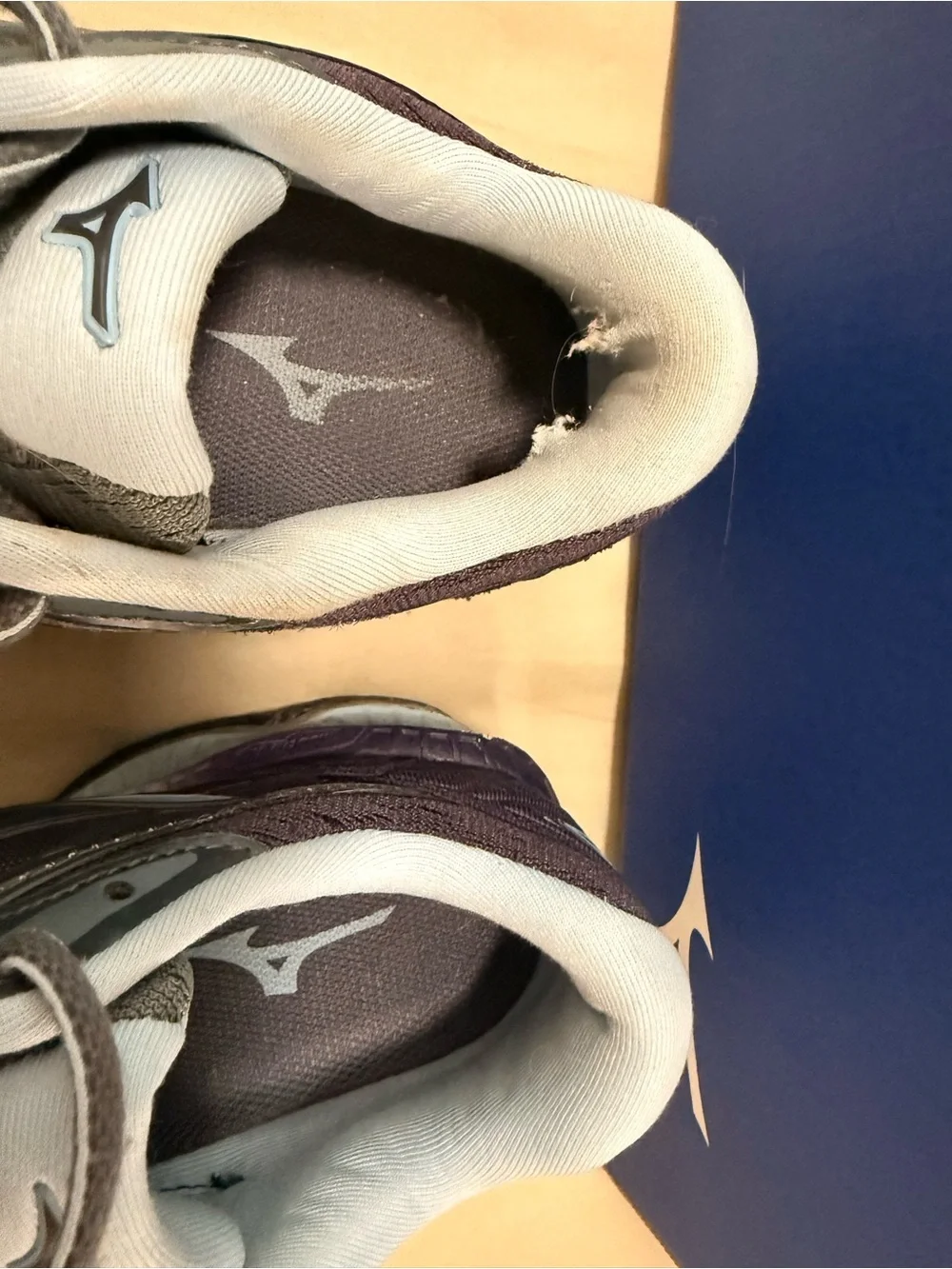 Mizuno Women's Wave Creation  Running Sneakers size 8.5 with original box